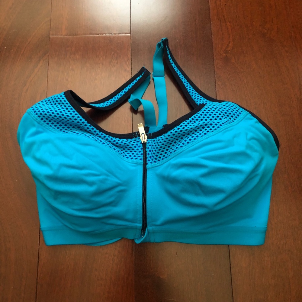 Victoria’s Secret front closure sports bra